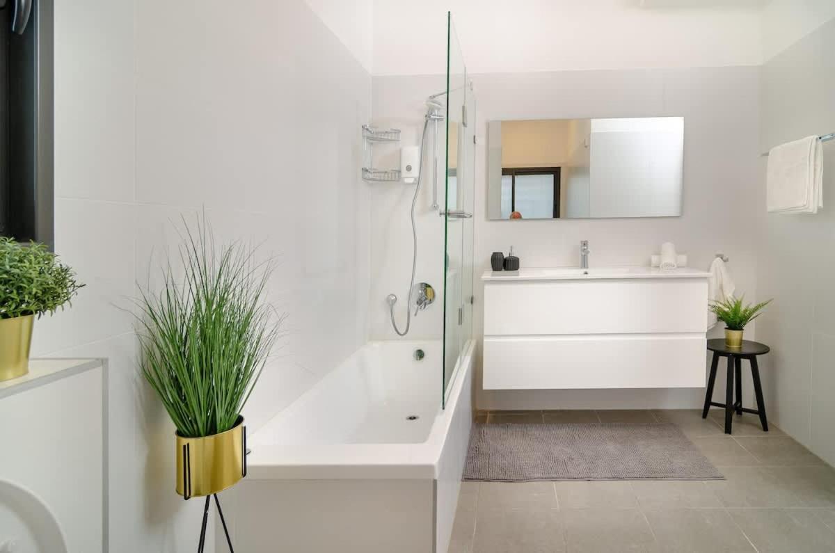 Michaelangelo Luxury Garden Apartment With Private Pool Tiberias Exterior foto